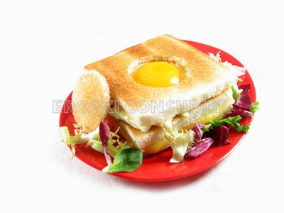 Sándwich de jamón y queso con huevo frito | Consumer