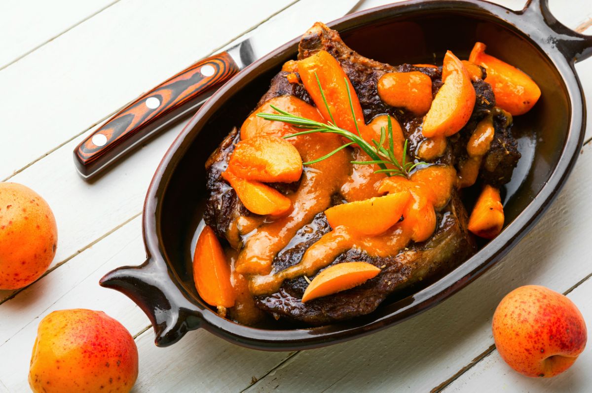 carne con albaricoque agridulce