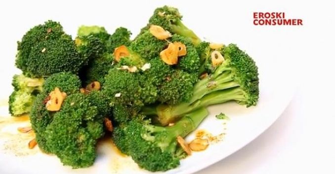 Brócoli con refrito de ajos y pimentón | Consumer