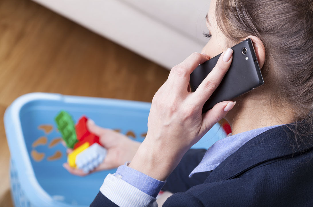 Madres que trabajan fuera de casa, ¿más felices y saludables? | Consumer