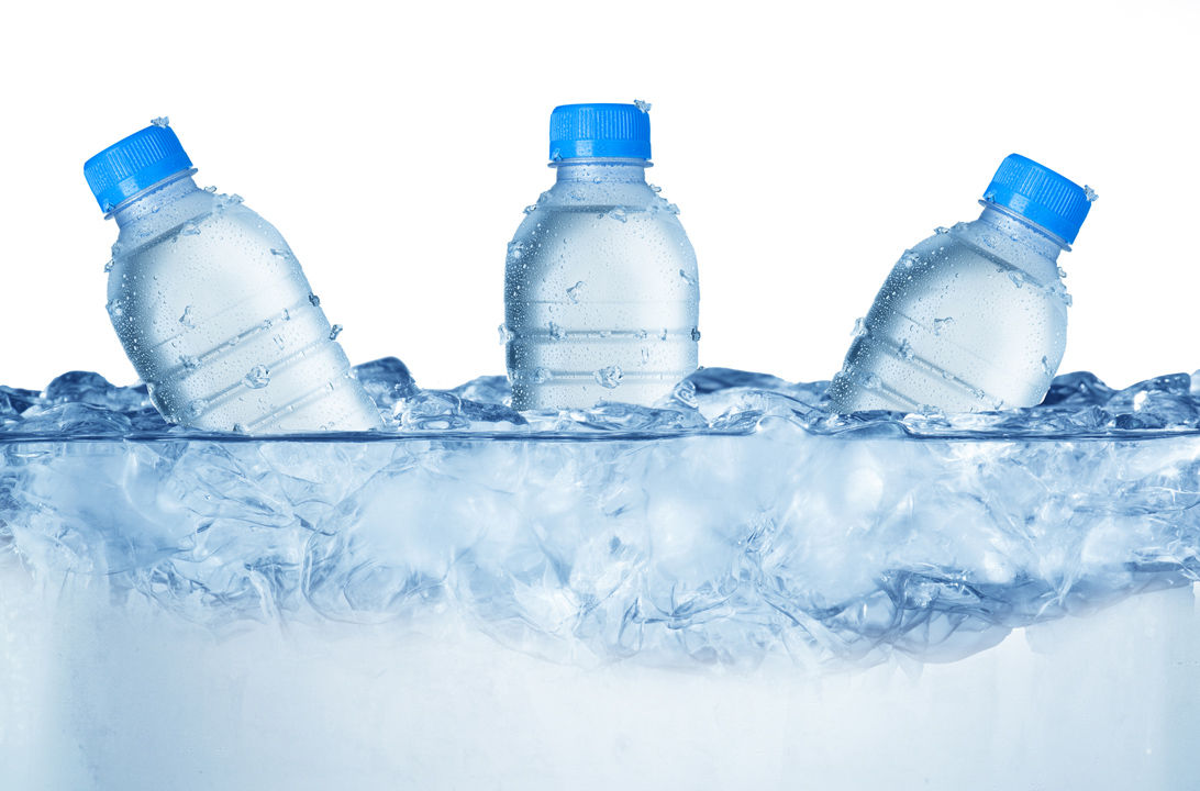 Botellas de agua mineral: 6 cosas de su reciclaje que te sorprenderán