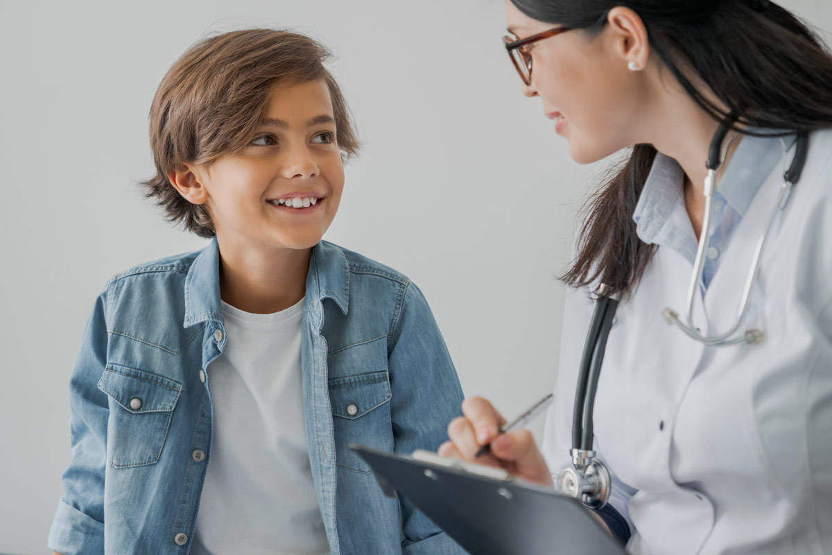 menores solos medico