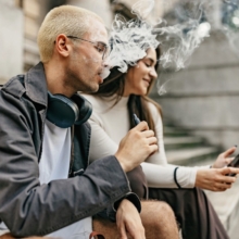 influencia de las plataformas digitales en el consumo de nicotina