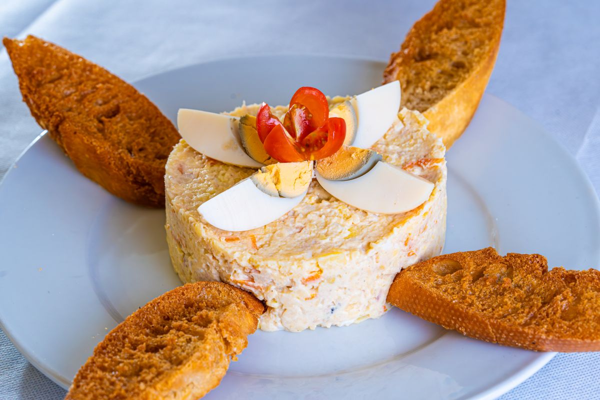 ensaladilla con surimi