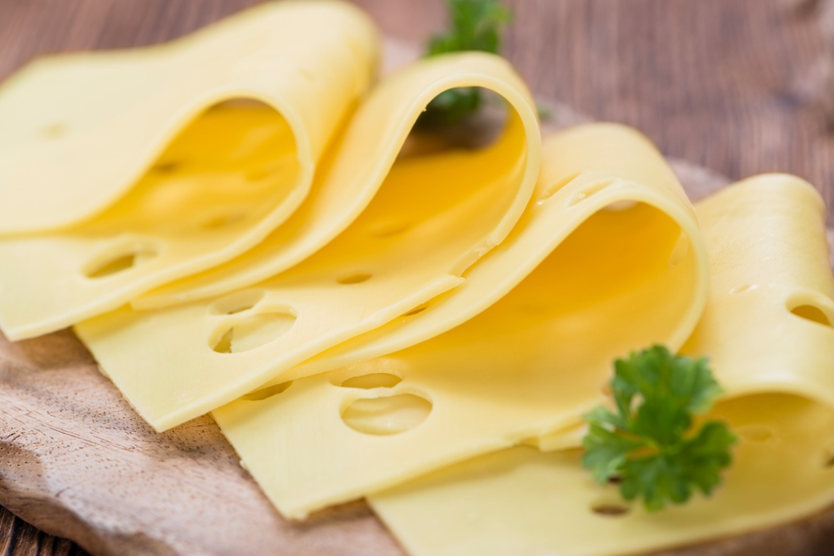 variedades de queso en lonchas