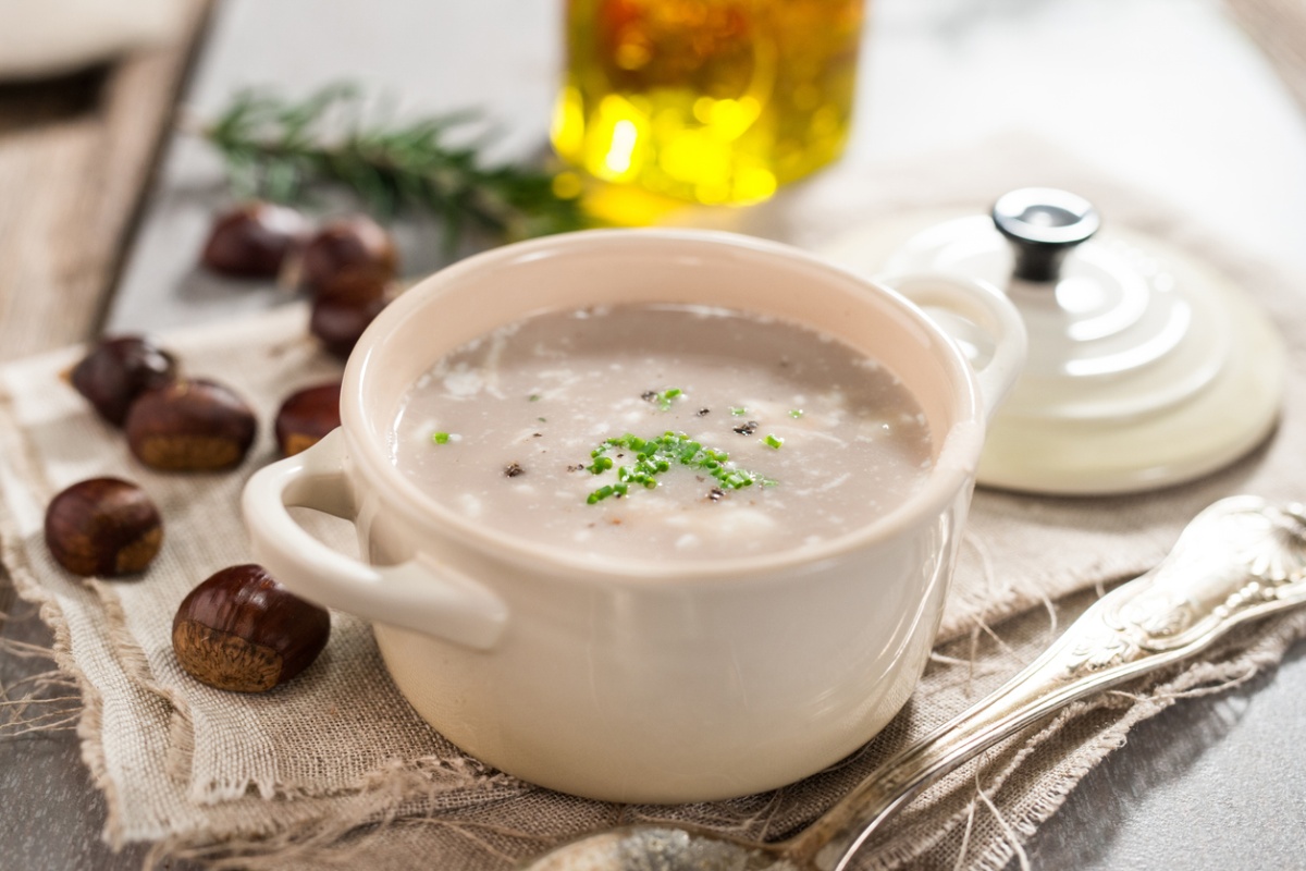 cómo hacer sopa de castañas