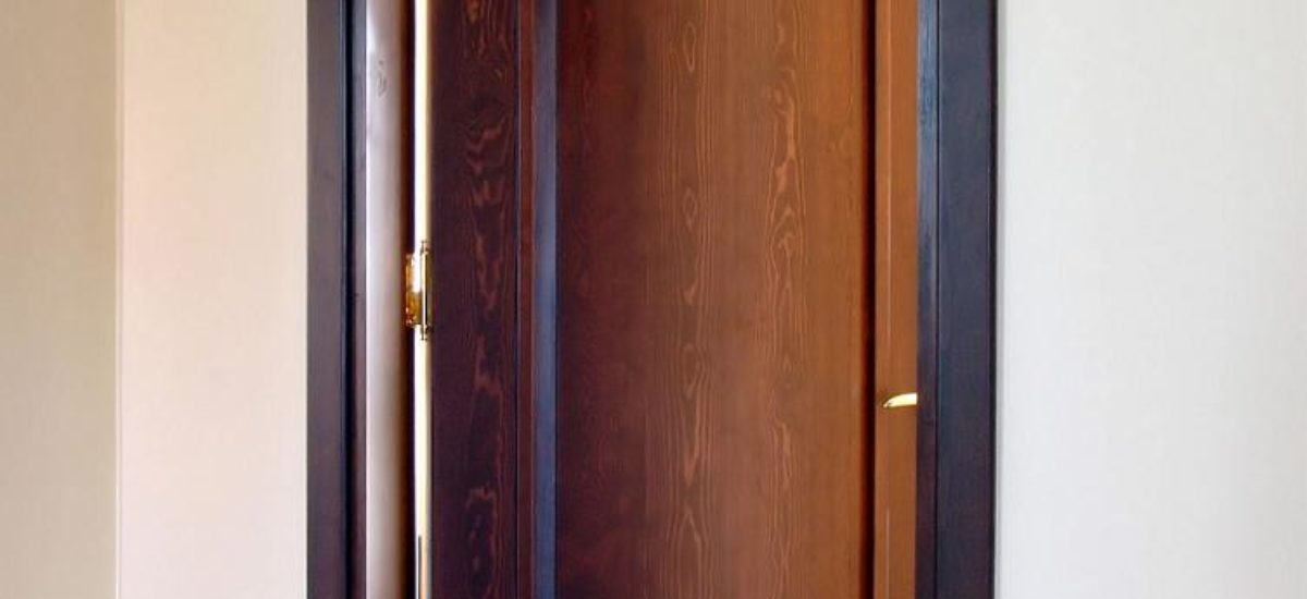 Cómo arreglar una puerta que roza | Consumer