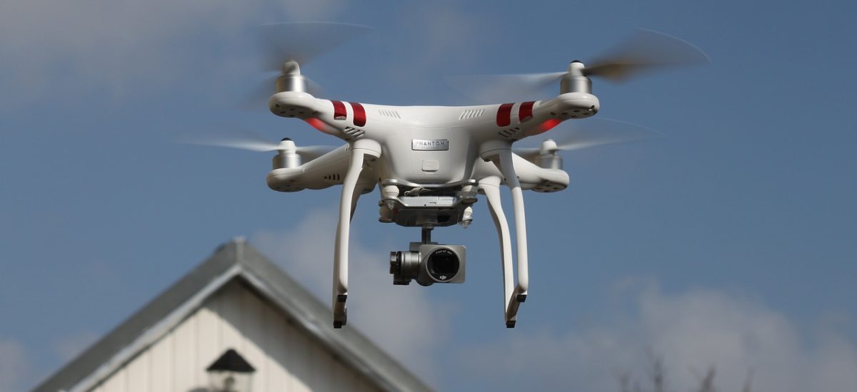 drone camara casa normas multa