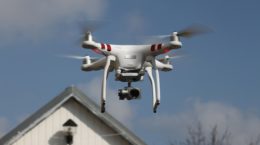 drone camara casa normas multa