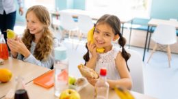 comedor escolar niños