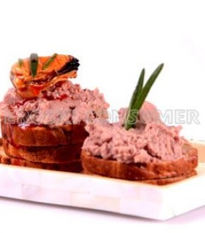 Paté de verdel asado con mejillones