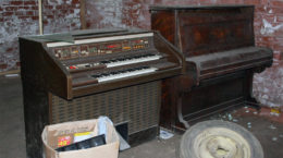 Img pianos viejos