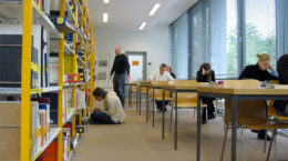 Img estudiantes biblioteca