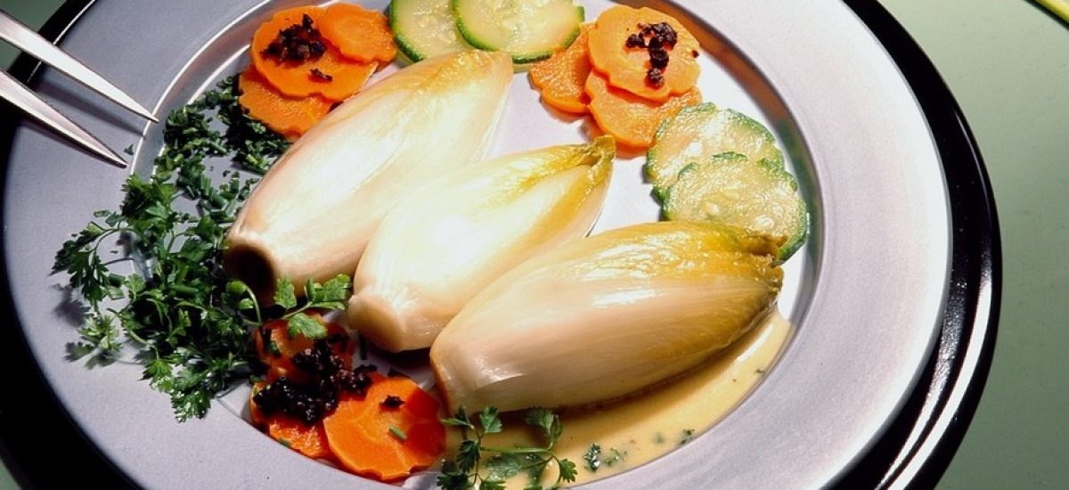 Endibias cocinadas con verduras