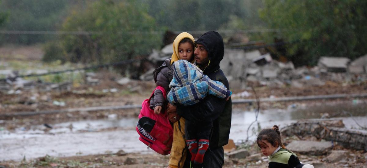 niños desplazados en la Franja de Gaza