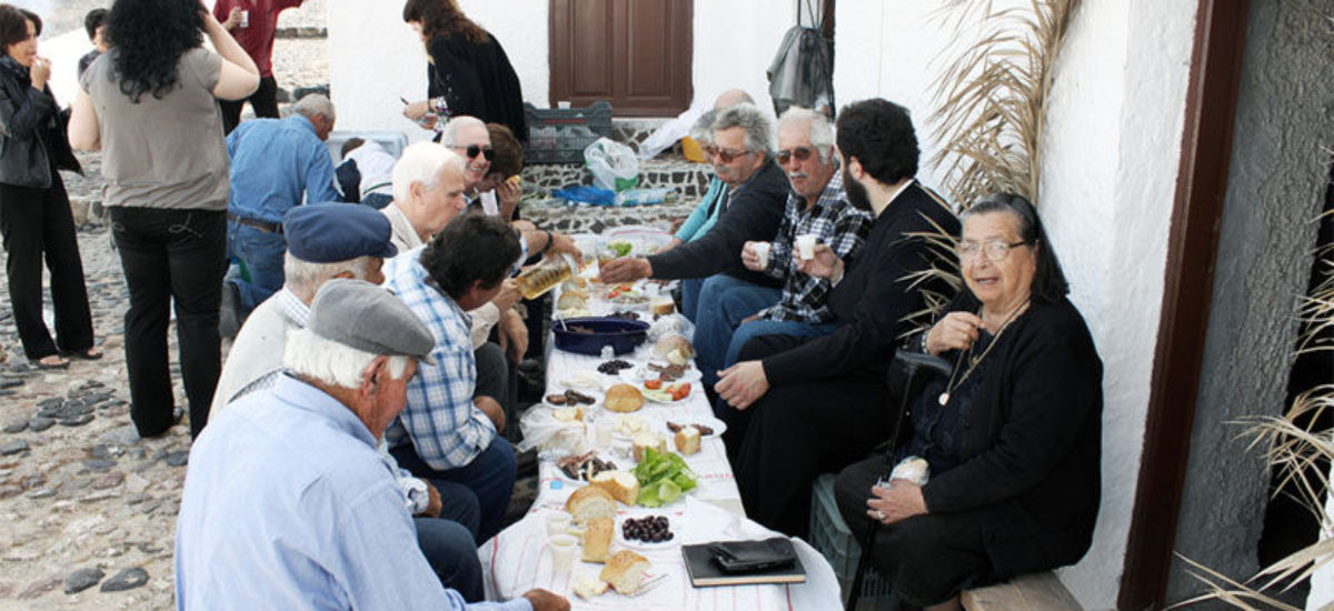 Img ancianos comida