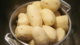 Img patatas peladas
