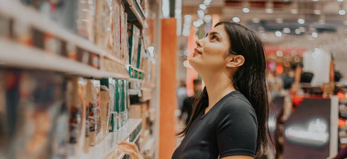 comprar-supermercado mirar etiquetas alimentos barataflación