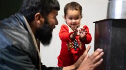 campaña para combatir el frío extremo ACNUR