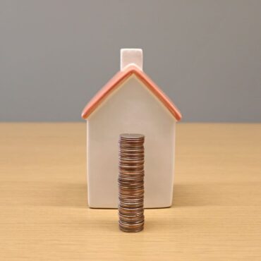 qué conviene más: amortizar hipoteca o invertir dinero