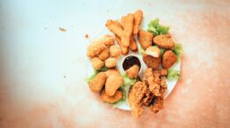 cuánta carne tienen los nuggets de pollo