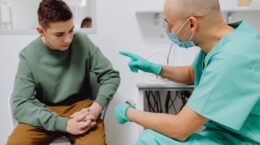 adolescente consentimiento sanitario