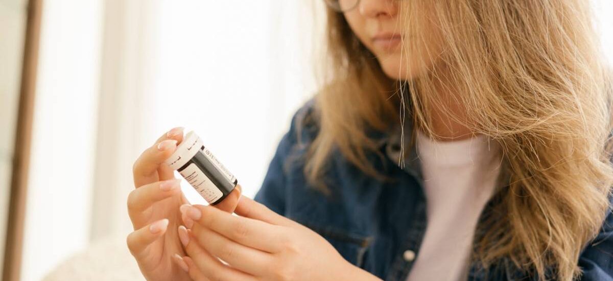 mujer investigación ensayo clínico medicamento