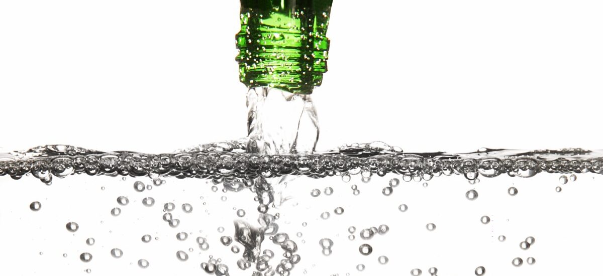 propiedades del agua con gas