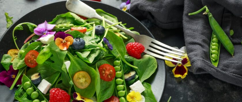 flores comestibles en primavera