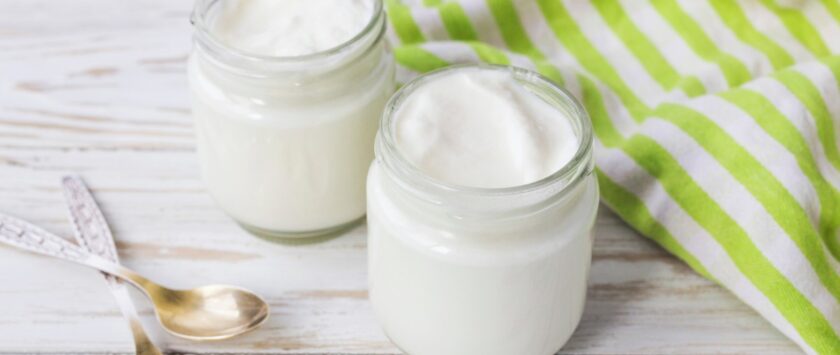 propiedades del yogur natural