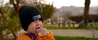 niño comiendo