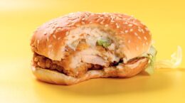 regla tres bocados burger