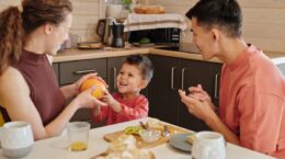 cuesta comer en familia sano