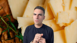 por qué suda el queso