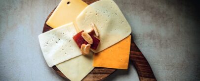 diferentes tipos de queso en loncha