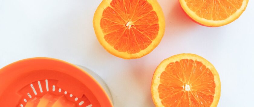 es saludable el zumo de naranja