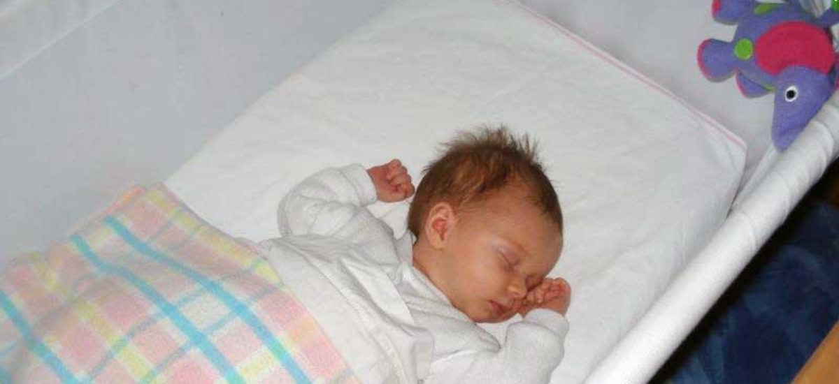 semestre billetera Comandante Las mejores posiciones para dormir al bebé | Consumer