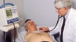 Img medico paciente hipertension