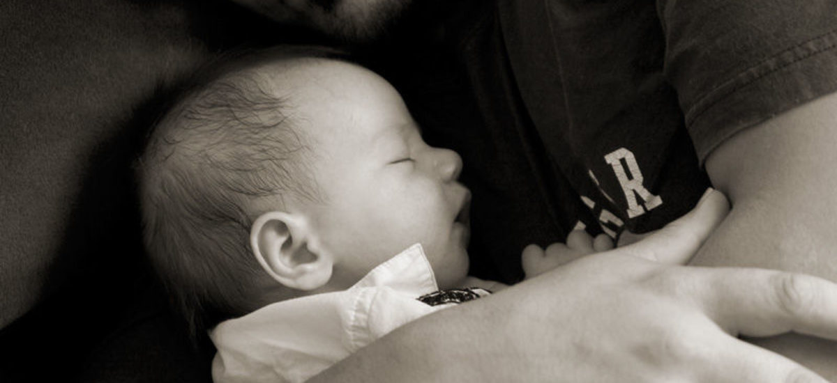 Img dormir bebes sueno apnea transtornos problemas descansar crianza apego