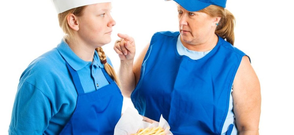 Uniforme de trabajo ¿pueden obligarme a usarlo? | Consumer