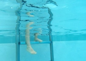 Img piscina pies artticulo