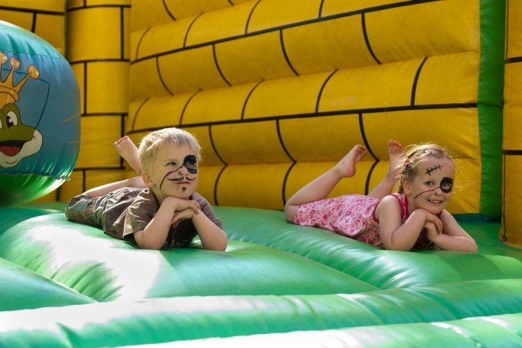 Los mejores parques de bolas en Valencia para ir con niños - Etapa Infantil