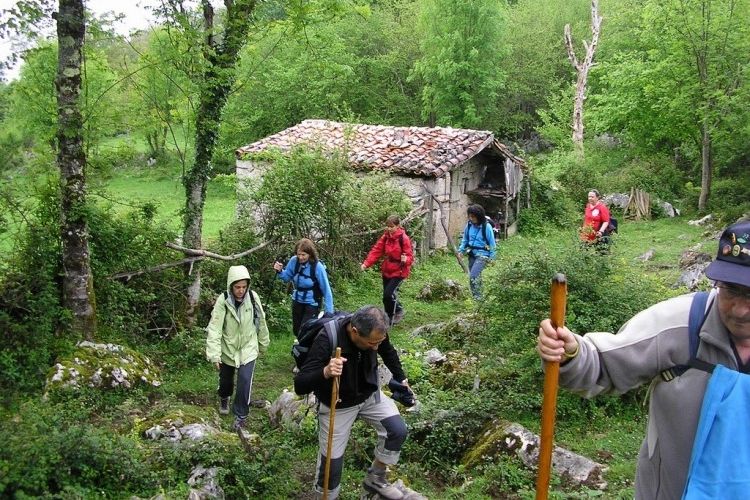 Img senderismo covadonga grande