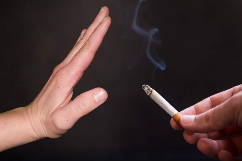 Tabaco y covid-19: cómo evitar contagios | Consumer