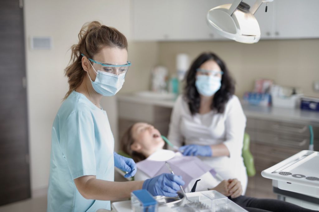 odontologo dientes