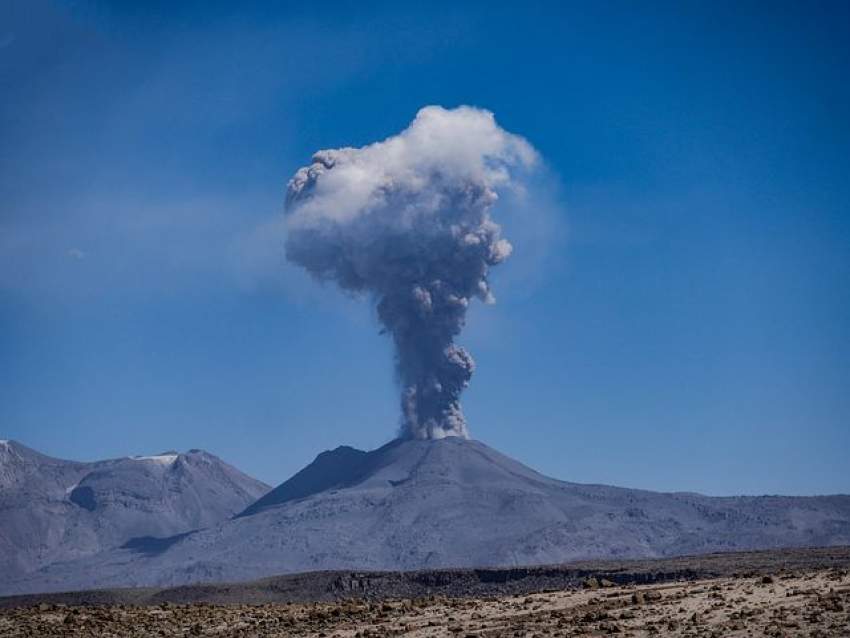 Volcán y medio ambiente